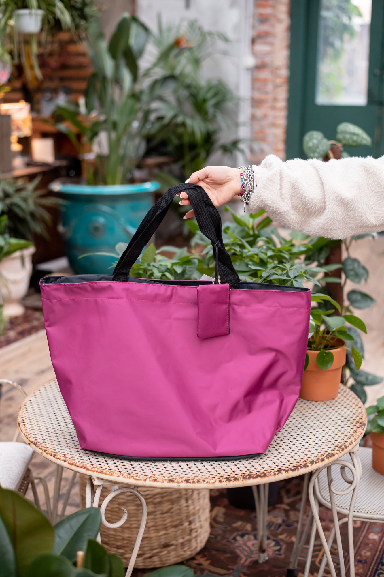 Tote bag