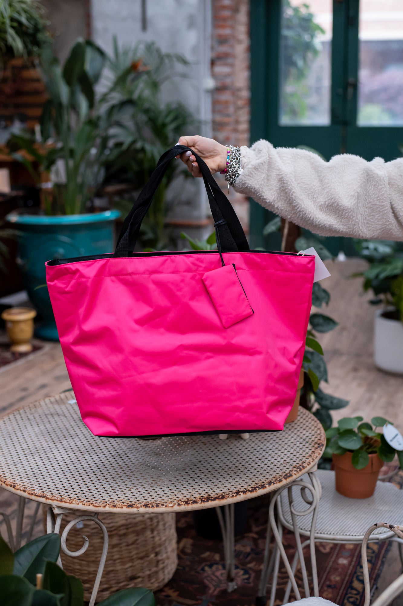 Tote bag